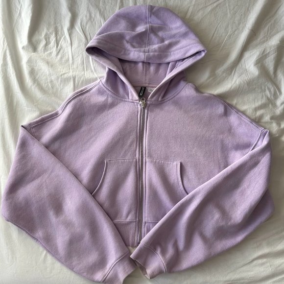 H&M Light Purple Cropped Zip-Through Hoodie (Medium) - Picture 2 of 8